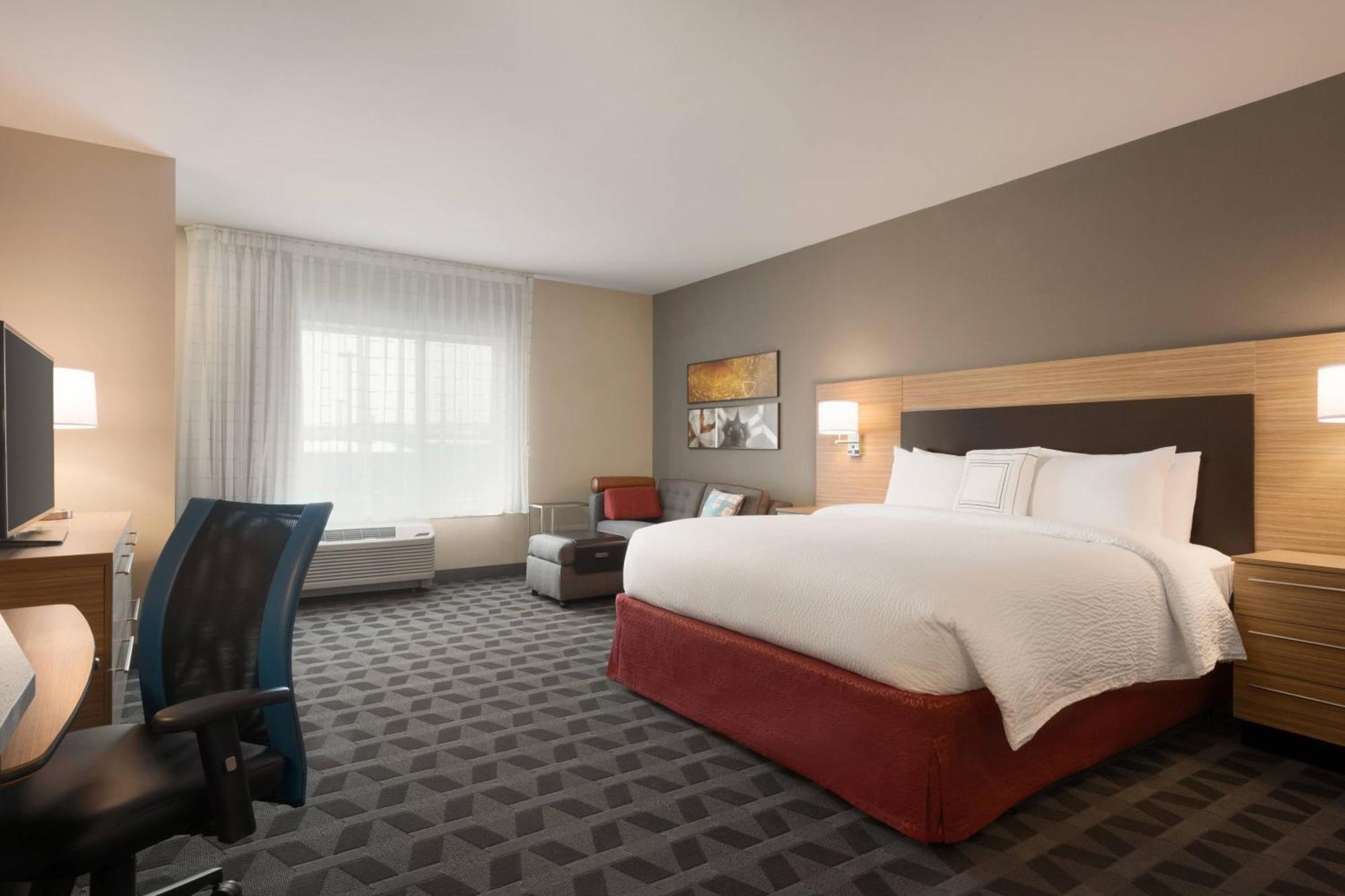 Towneplace Suites By Marriott Dubuque Downtown Экстерьер фото