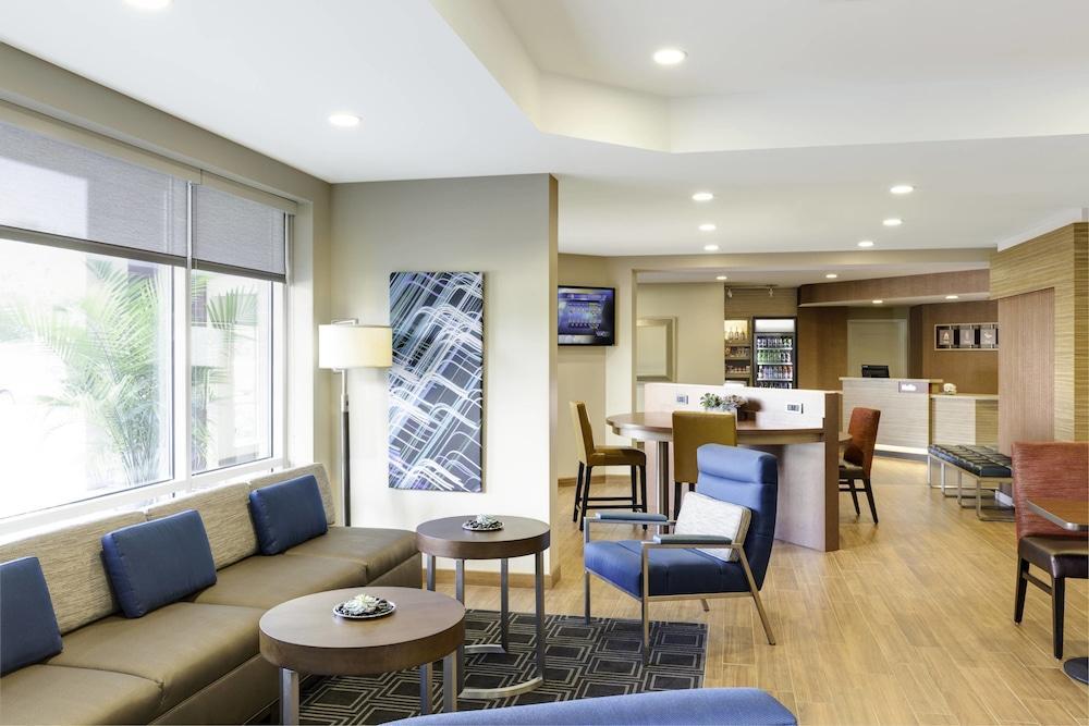 Towneplace Suites By Marriott Dubuque Downtown Экстерьер фото